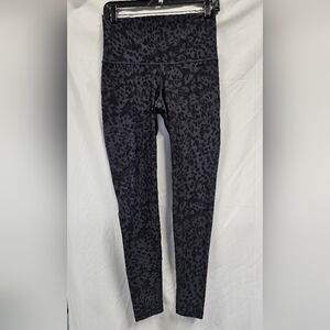 Old Navy Active Gray Animal Print Leggings